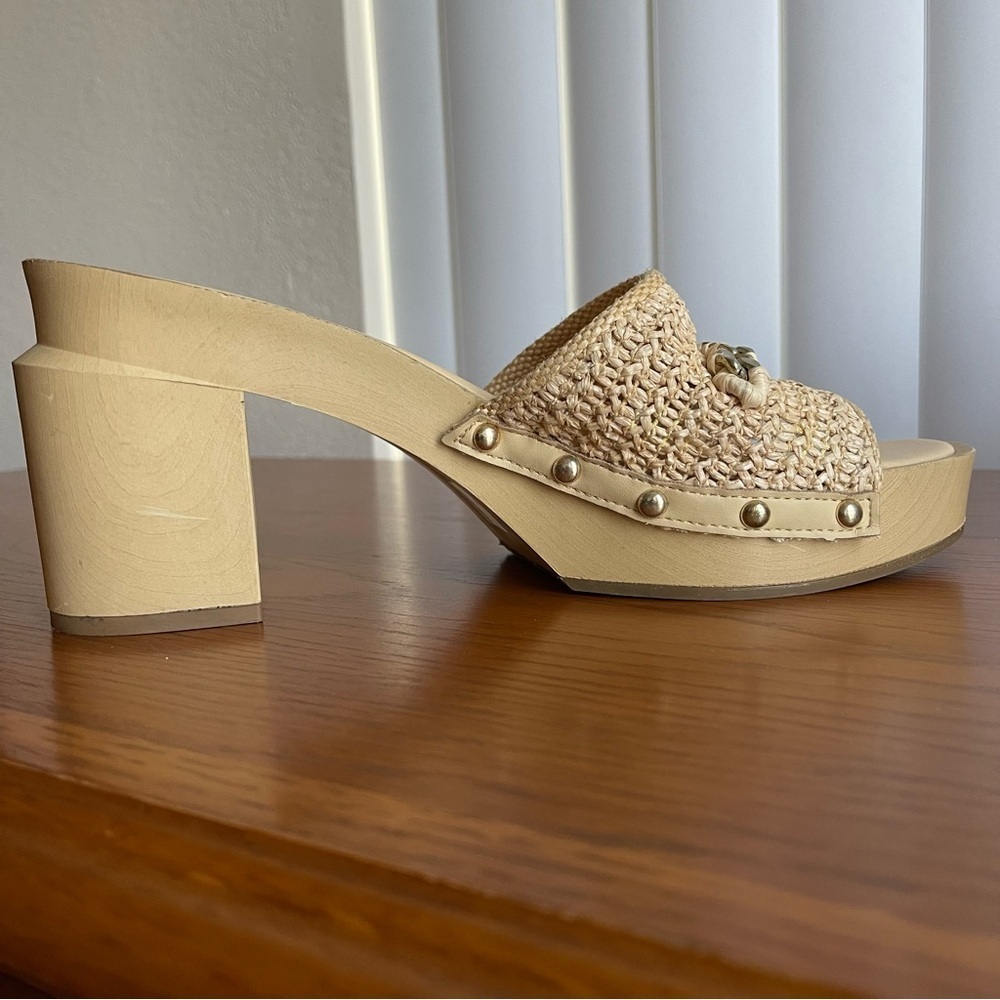 Franco Sarto Capri Clog Sandals Beige/Light Tan (Crudo) Size 10 - Picture 7 of 16
